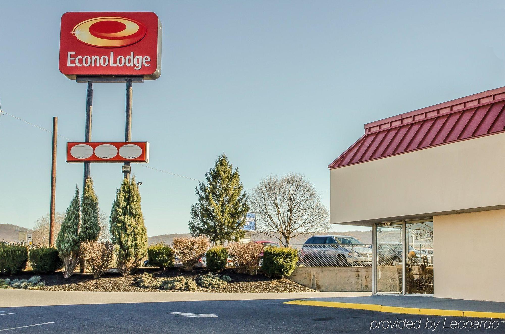 Econo Lodge Northeast Reading Exterior photo